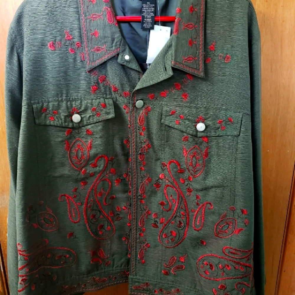 Silk embroidered jacket. Size 3X